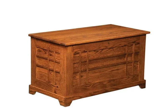 Amish Okarche Bench Chest