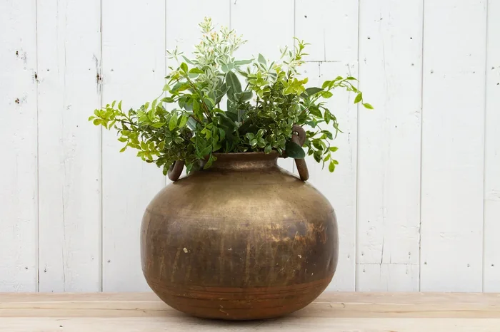 Antique Brass Rounded Kitchen Pot (Trade)