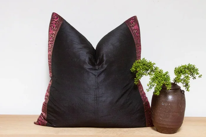 Armadillo Festive Silk Euro Pillow Cover