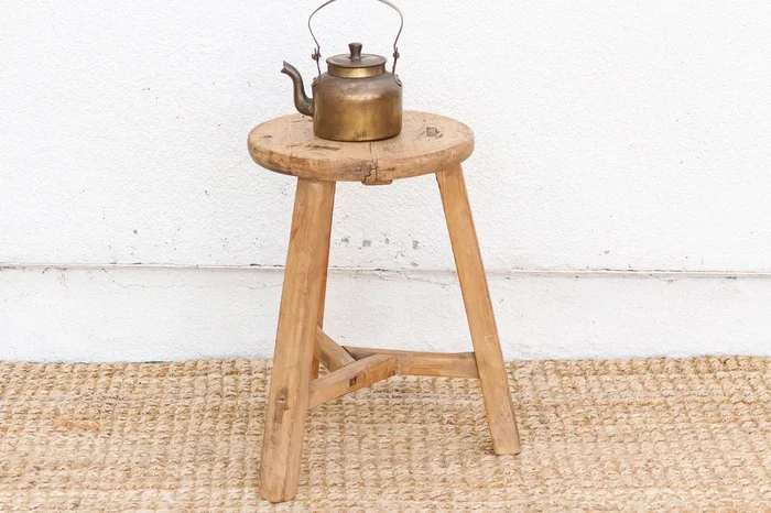 Bleached Wood Vintage Round Stool (Trade)