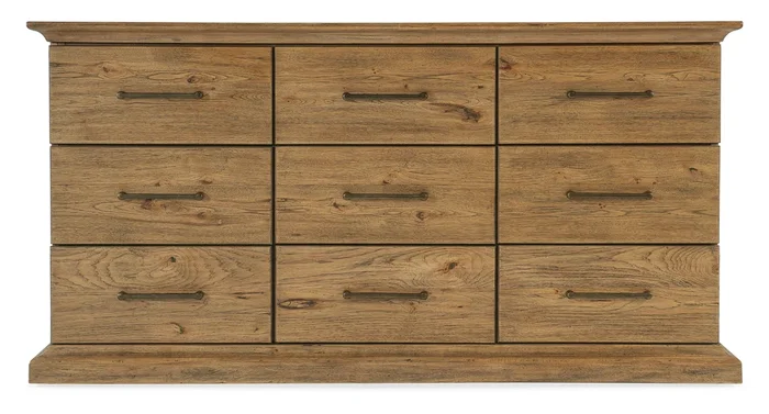 Casual 9-Drawer Bedroom Dresser