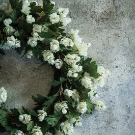 Cream Hops Decorative Wreath
