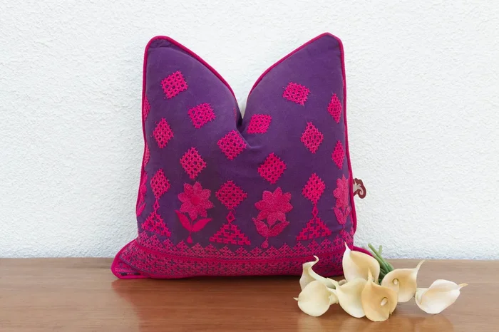 Hasi Embroidered Floral Pillow