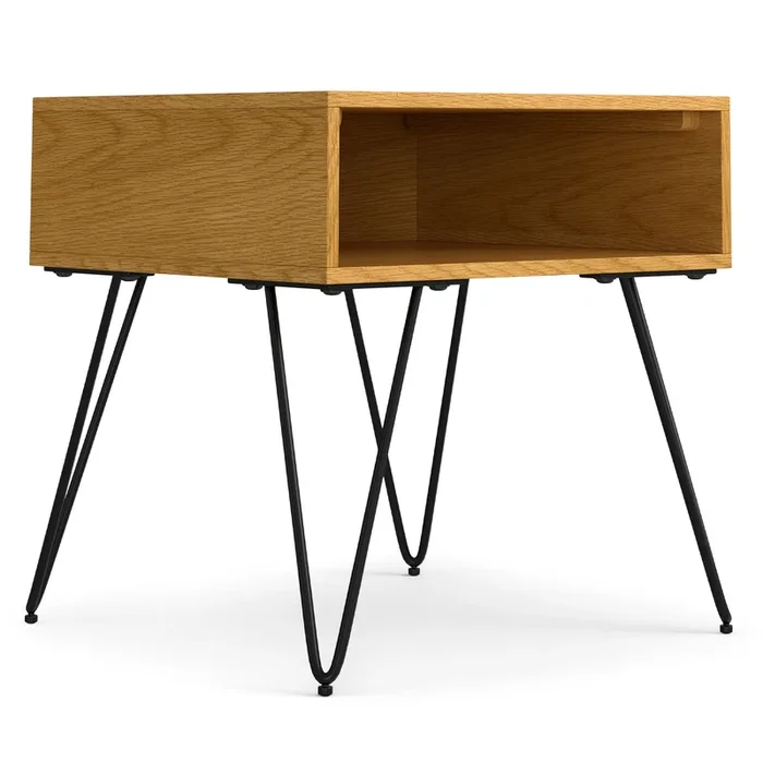 Hunter End Table in Oak