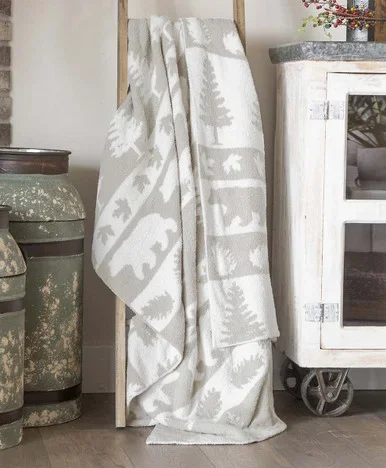 Misty Woodland Throw – OUT OF STOCK UNTIL 11/05/2025
