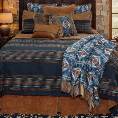 Moreno Midnight Coverlet – Twin