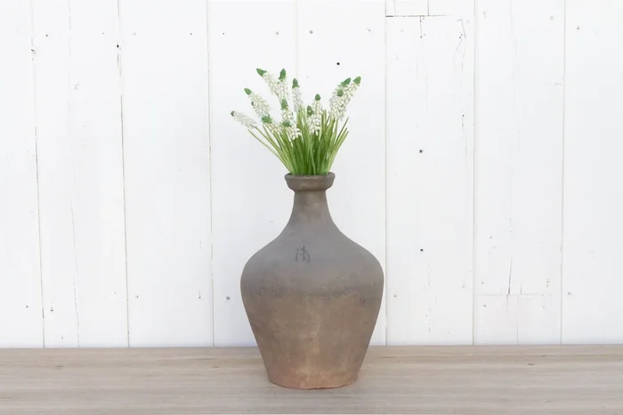 Oxidized Gray Terracotta Amphora Vase (Trade)