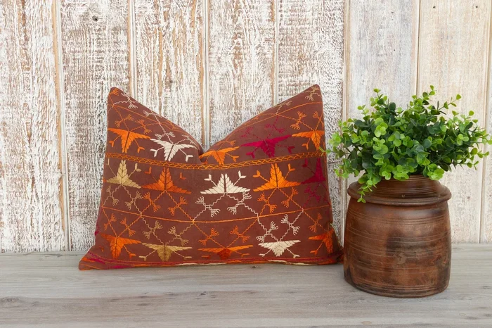 Pia Antique Indian Folk Lumbar Pillow Cover