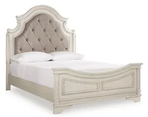 Realyn Queen Panel Footboard