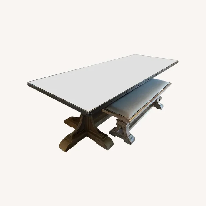 Restoration Hardware Dining Toble
