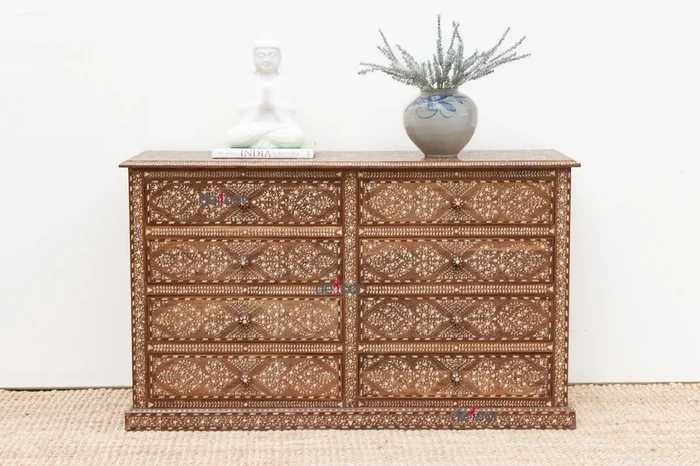 Royal Inspired 8-Drawers Finely Inlay Dresser (Trade)
