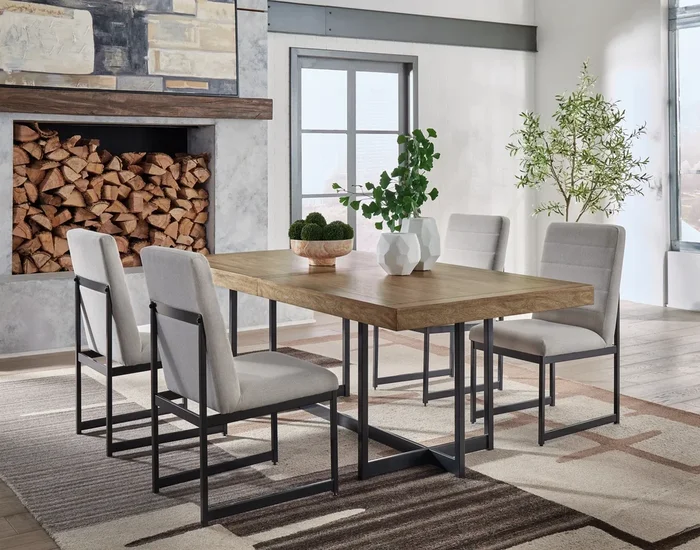 Tomtyn Dining Set
