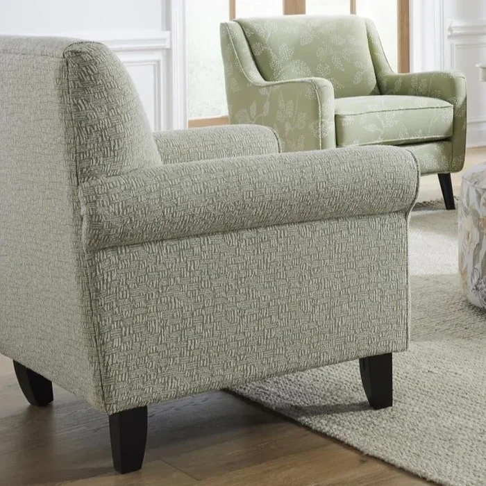 Traditional Accent Chair