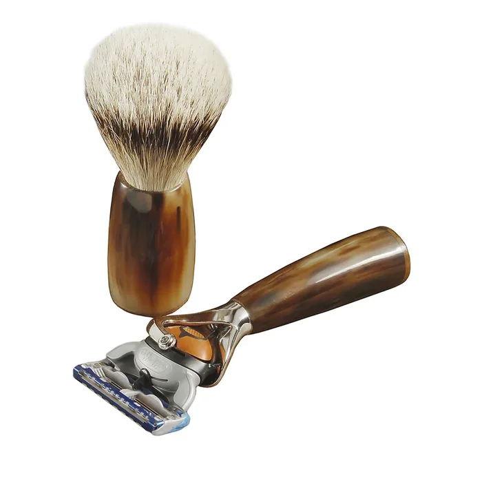 Traveling Shaving Set in Horn