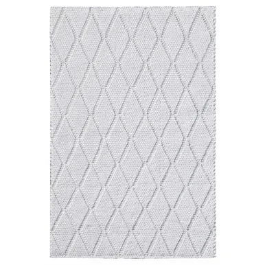 White Rhombus Rug – 8 x 10